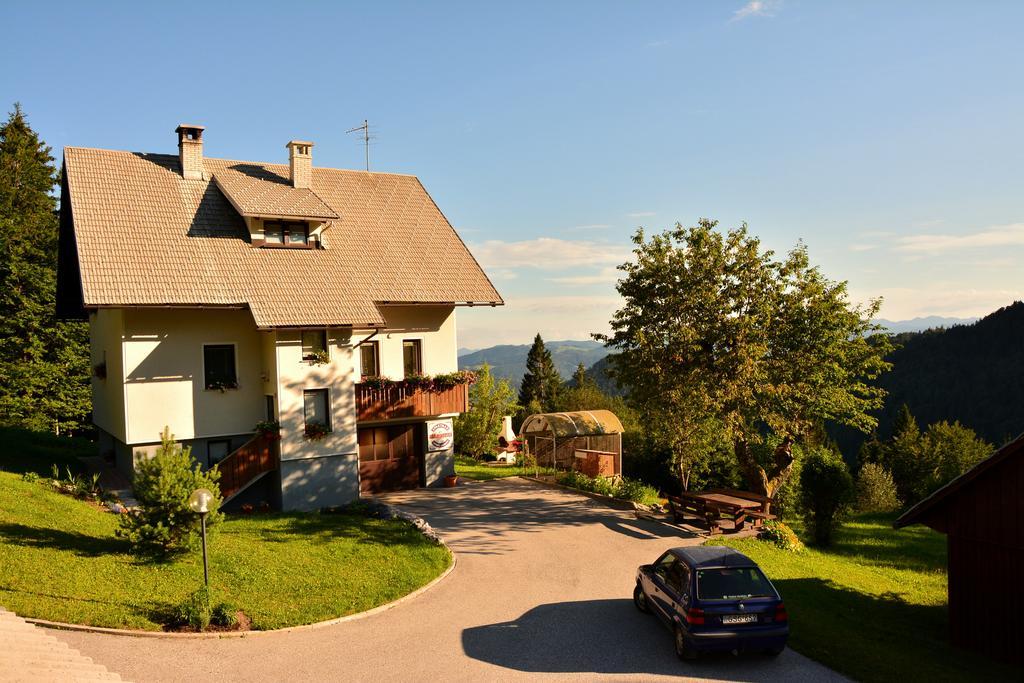 Apartments Pri Marjetki Cerkno Εξωτερικό φωτογραφία