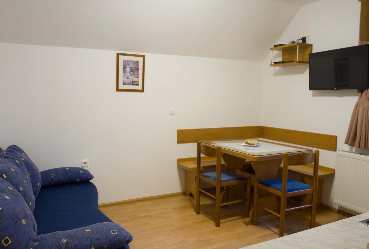 Apartments Pri Marjetki Cerkno Εξωτερικό φωτογραφία